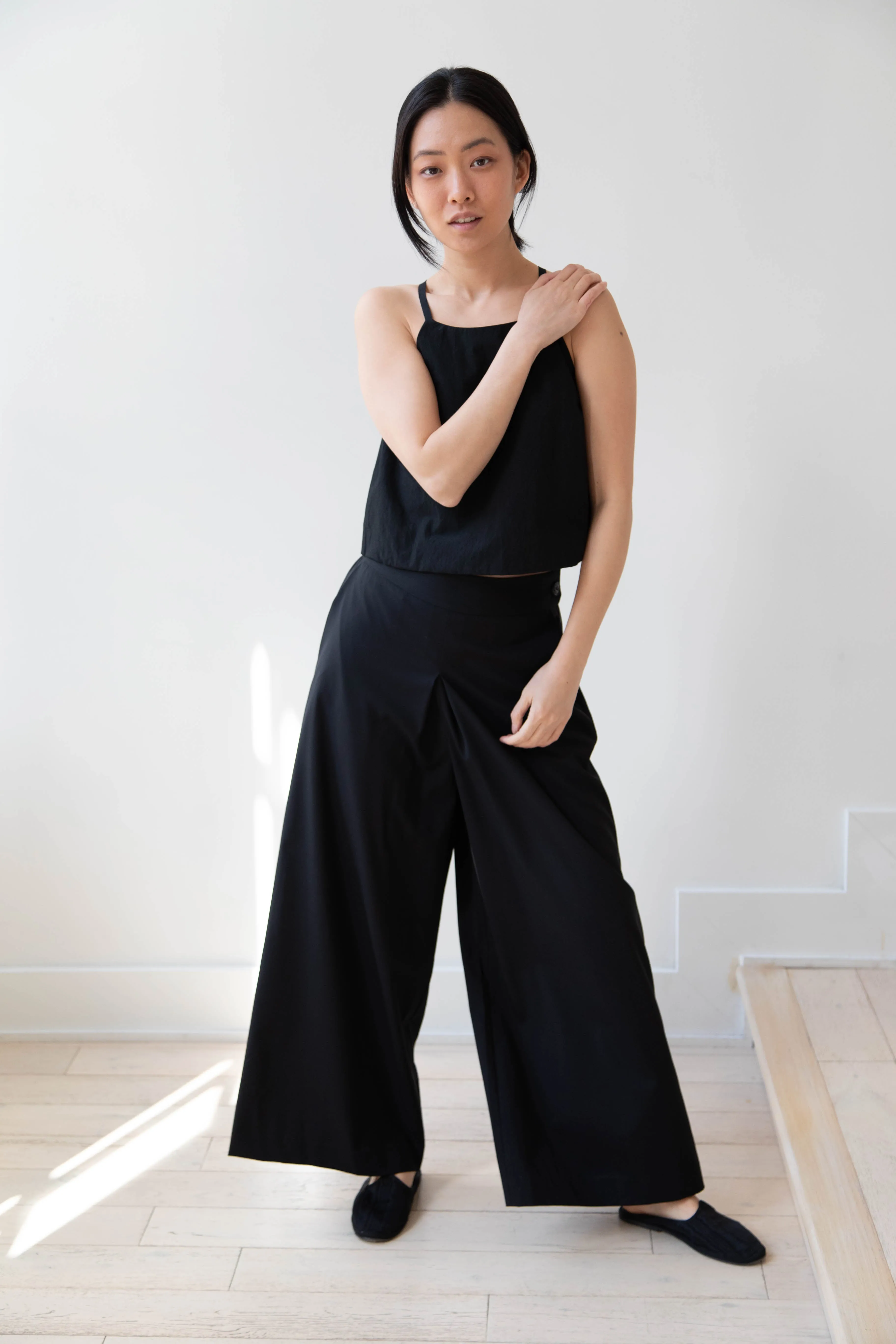 Arts & Science | Back Gum Tuck Culottes in Black