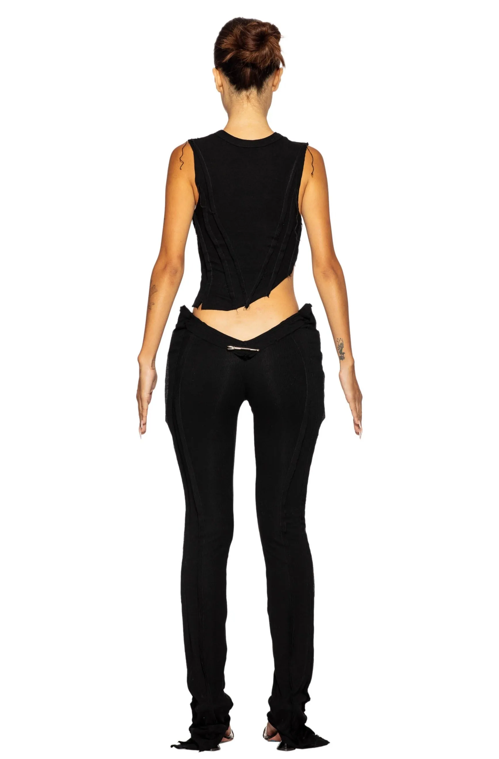 ASYMMETRIC SLEEVELESS TOP IN BLACK RIB