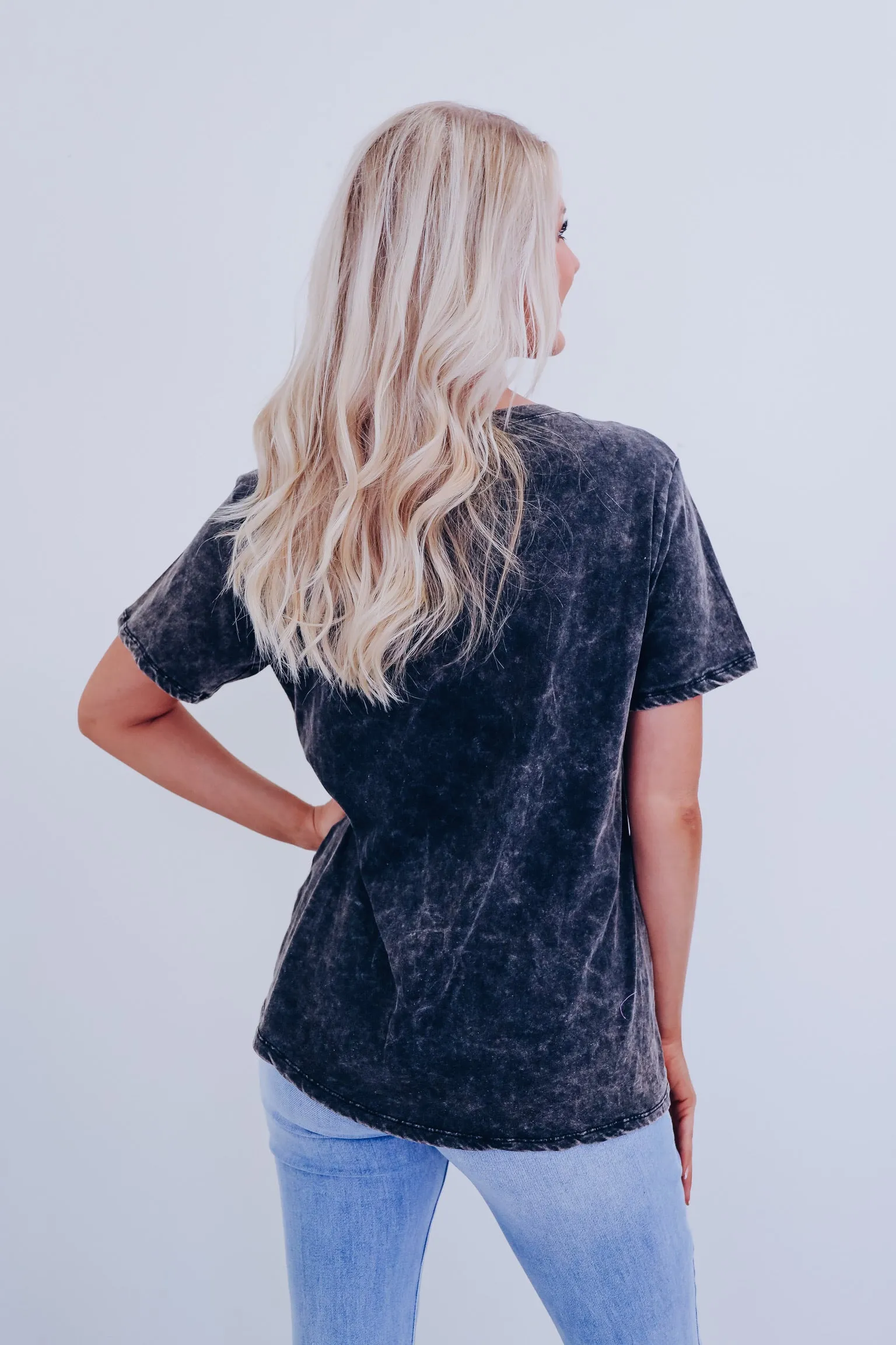 Evie V-neck Acid Washed Top - Black