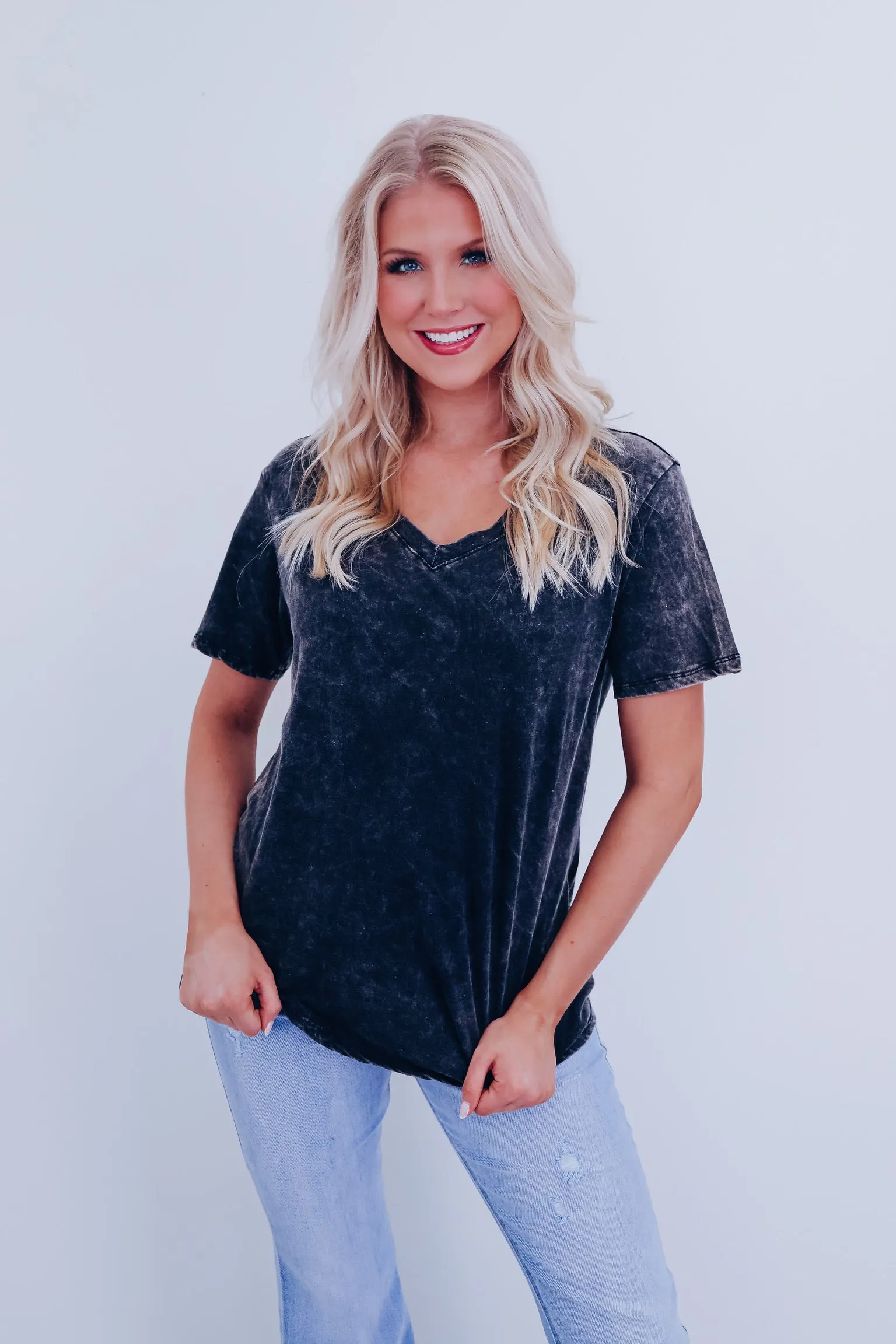 Evie V-neck Acid Washed Top - Black