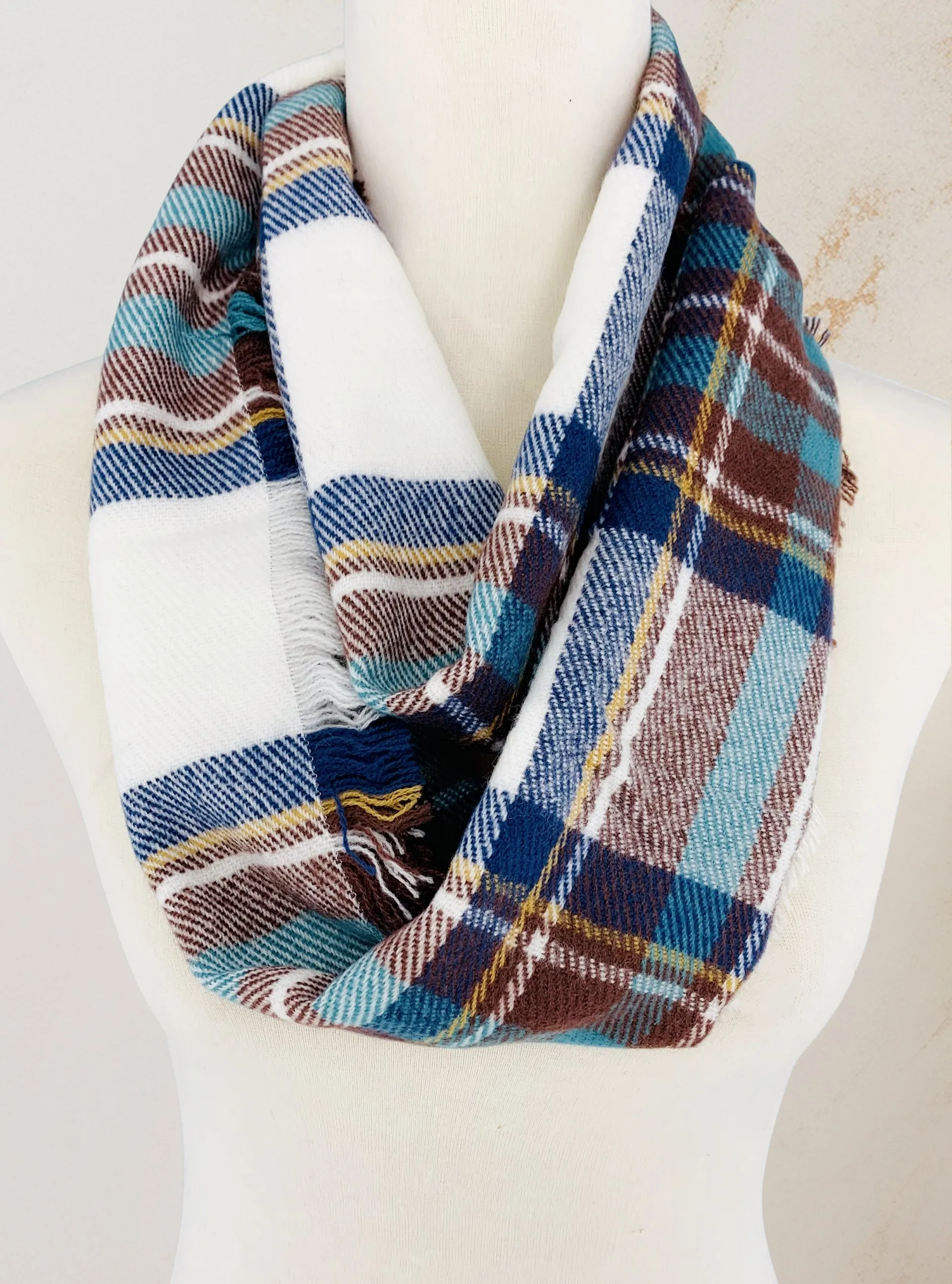 JC010806 Classic Ultra Soft Plaid Infinity Scarf