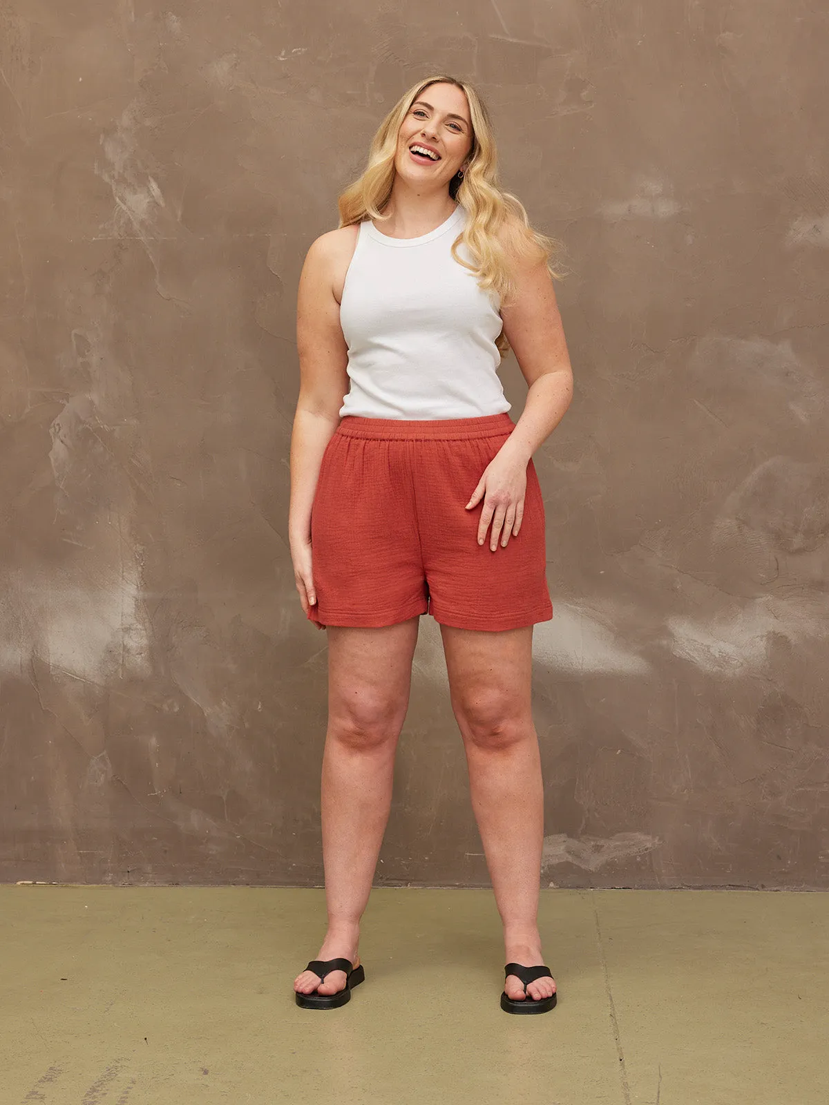 Jenny - Cotton Crinkle Shorts - Rust