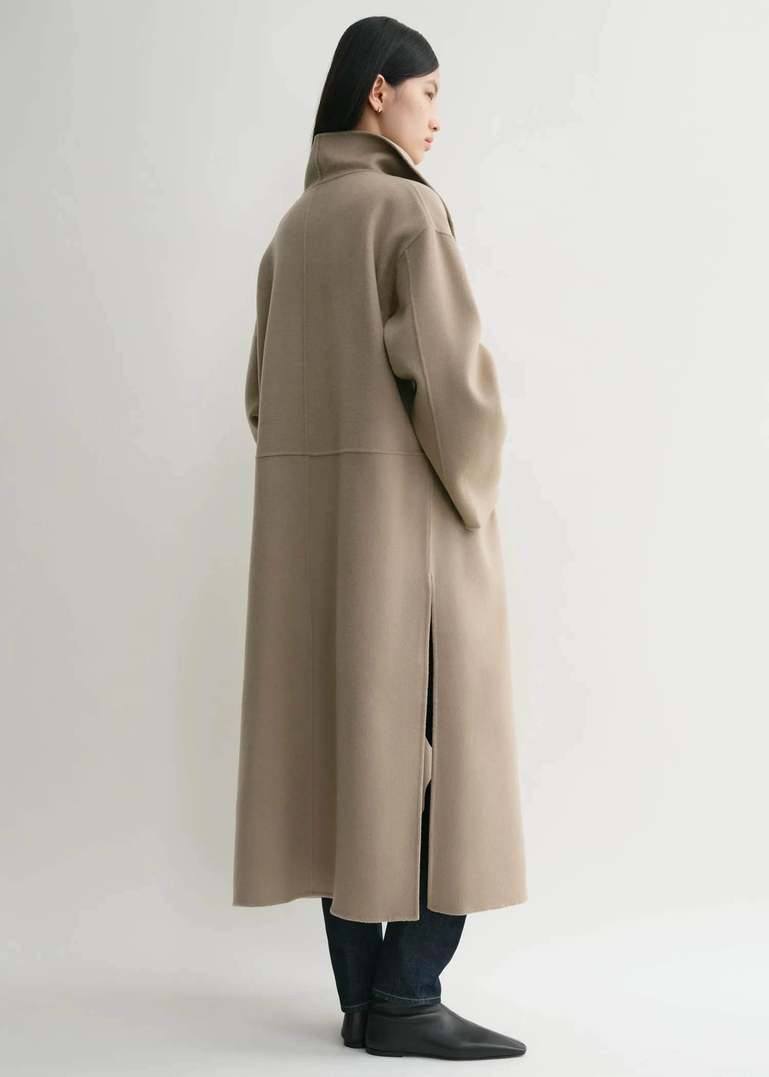 Signature wool cashmere coat truffle