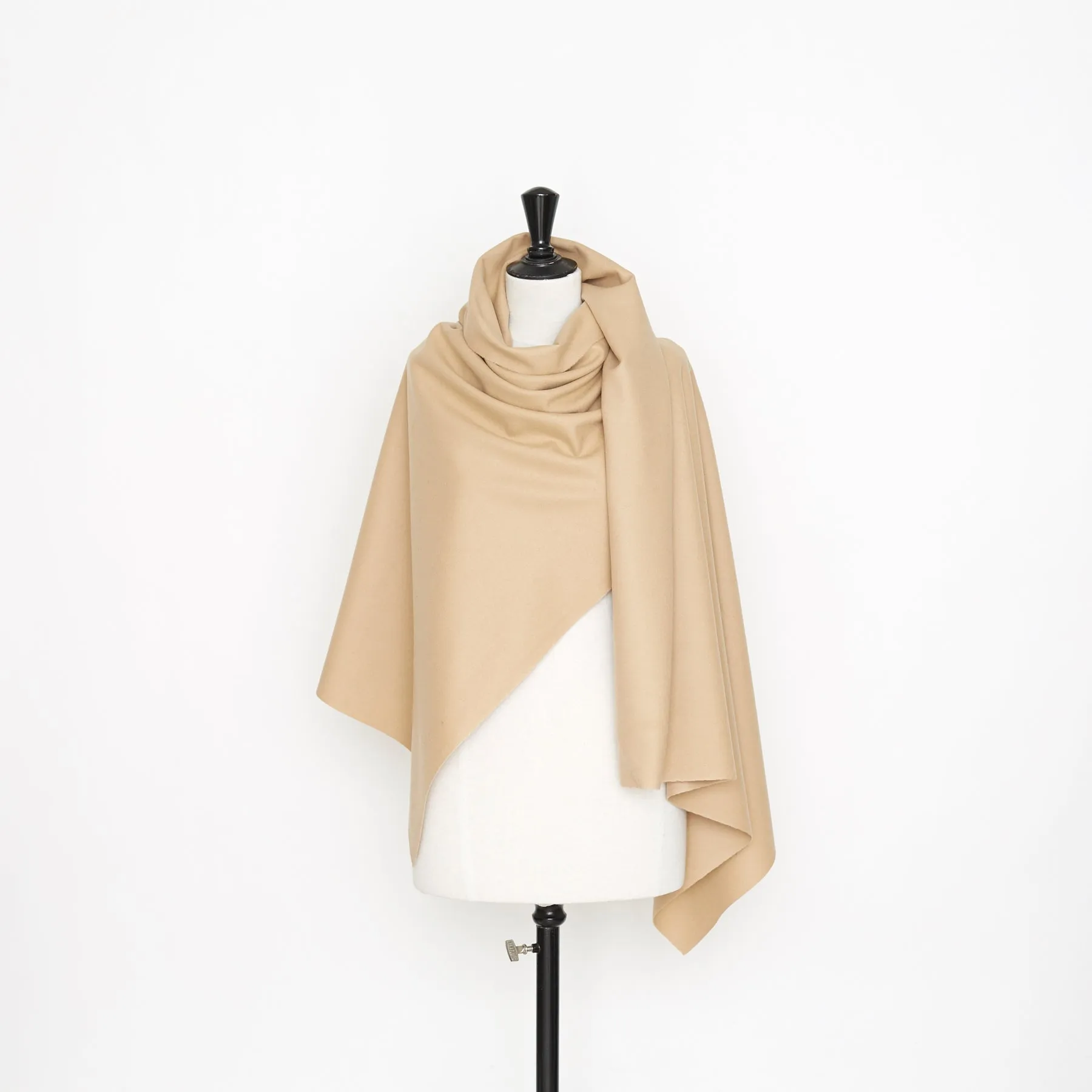 T22O01228 | Brushed Wool Drap