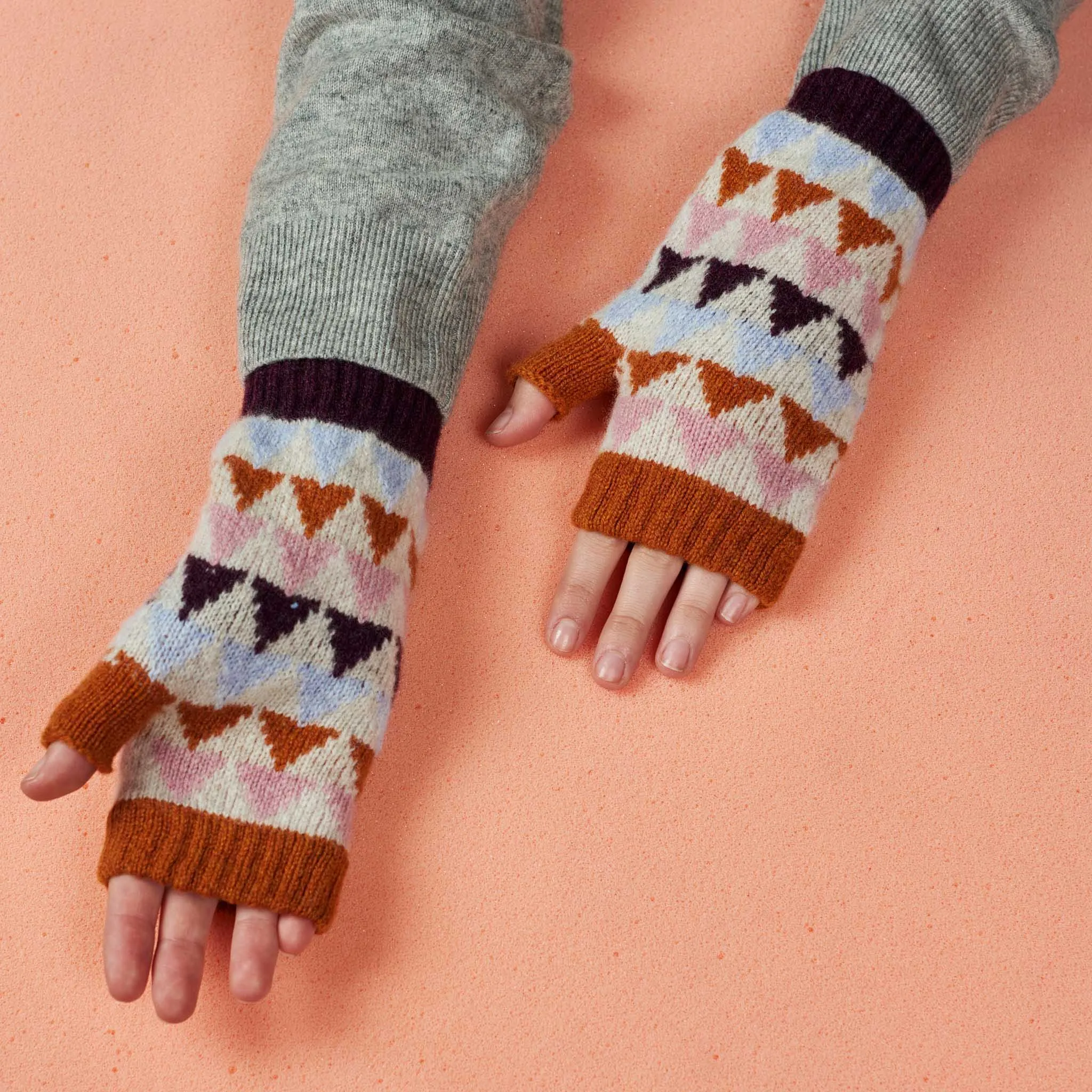 Women's Rust Triangle Lambswool Wrist Warmers