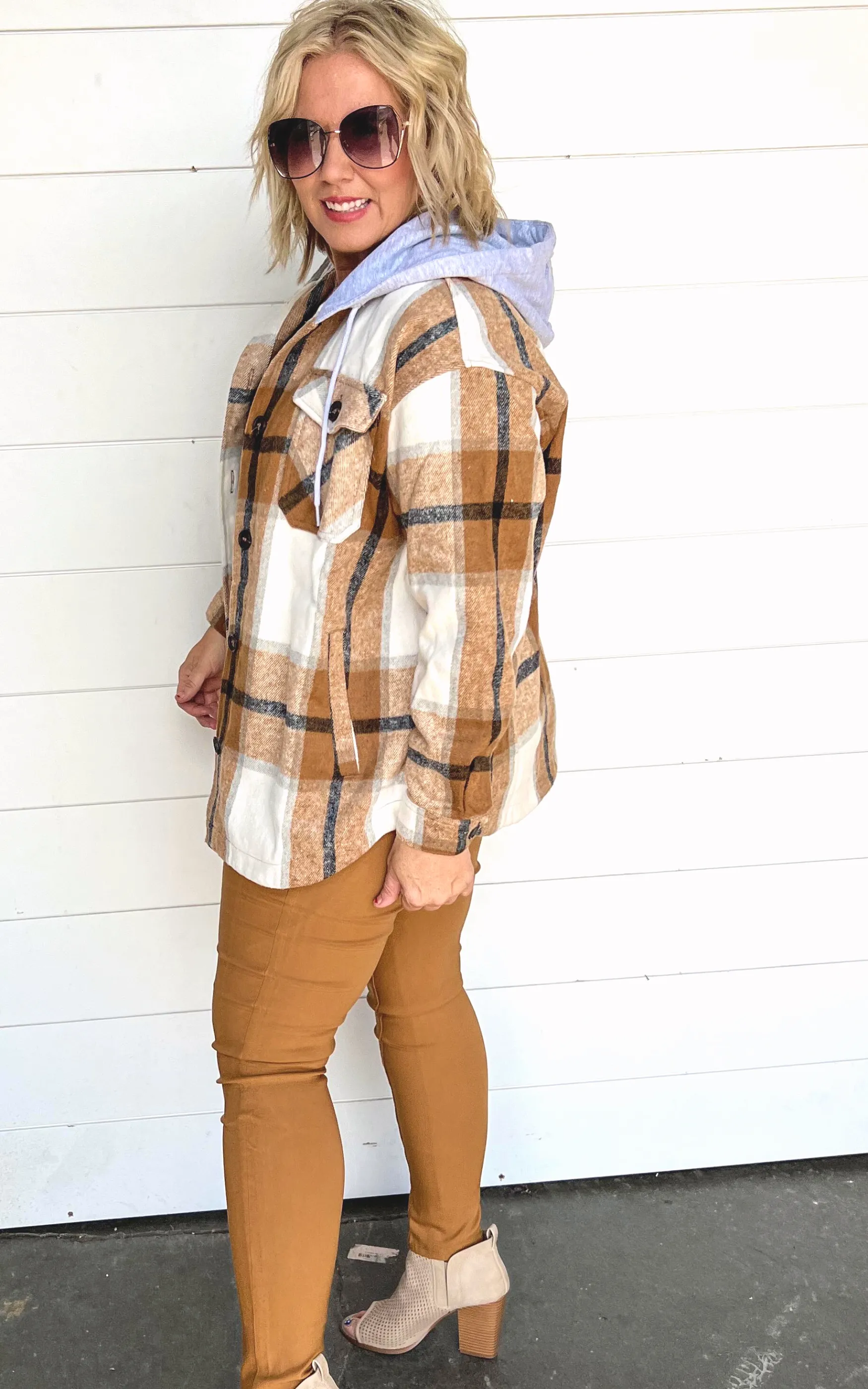 YARN DYED PLAID DRAWSTRING HOODED SHACKET